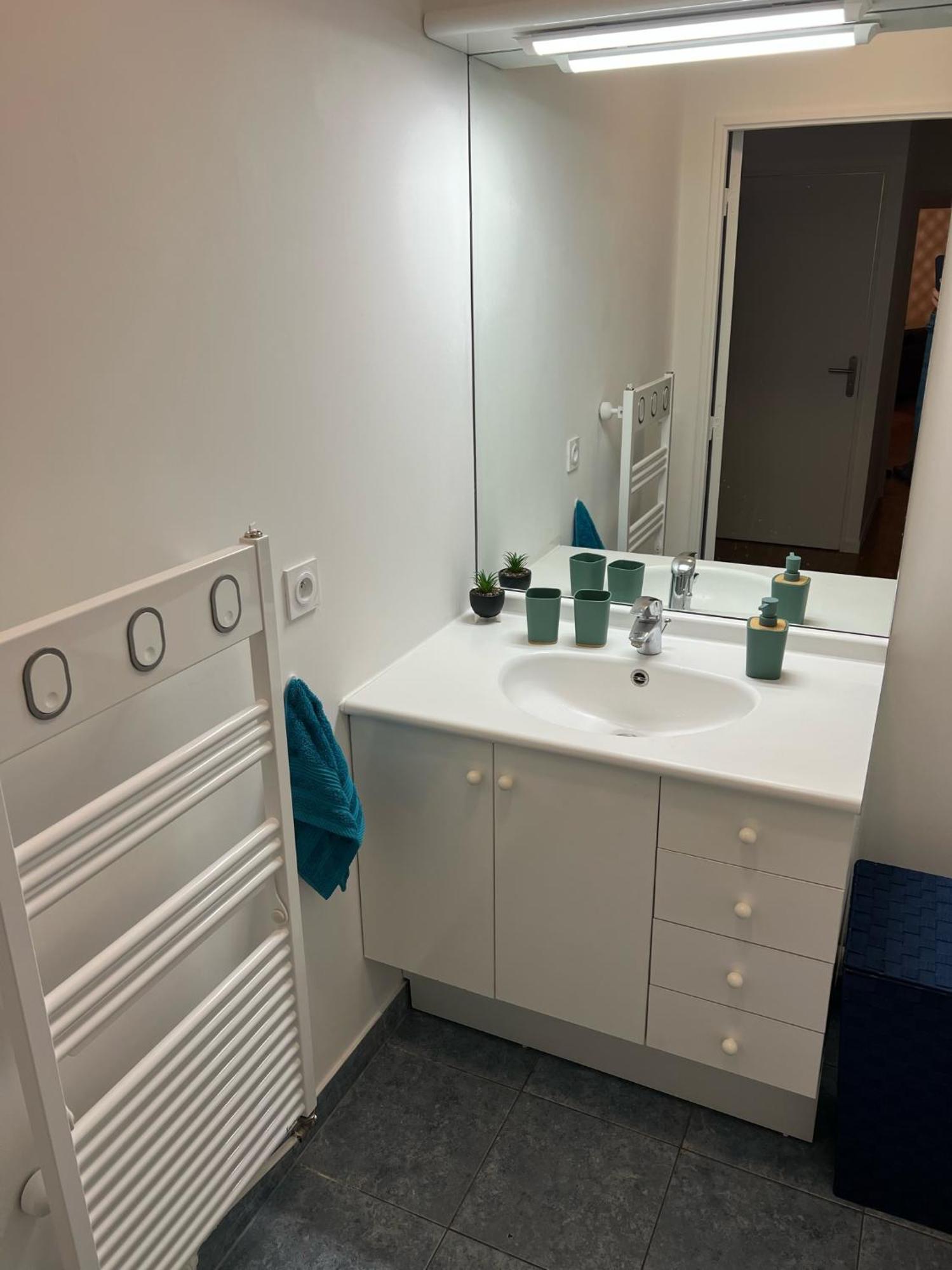Paris-Montrouge Magnifique Appartement 3 Pieces De 75M2 Avec Parking - Tres Cosy Pour 1 - 8 Personnes Refait A Neuf -Entire Apartment Luxurious And Warm -Montrouge Paris 14Eme - Proche Aeroport Orly Parc Expositions Porte De Versailles Free Wifi Grat エクステリア 写真